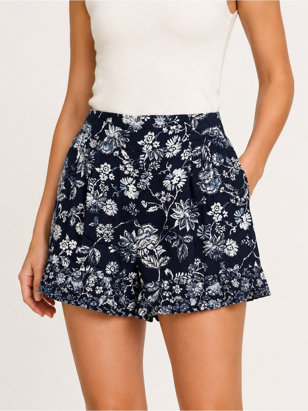 Women’s H&M silky shorts. Size 6